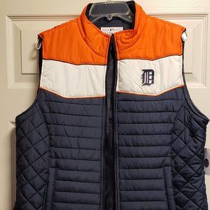 Detroit Tigers Puffer Vest - Never Worn